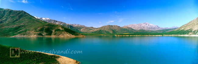 Lar Lake in the vicinity of the border, دریاچه لار و در جوار حاشیه آن